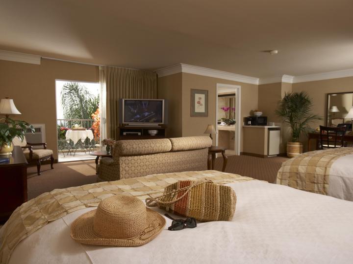 Best Western Plus Sunset Plaza Hotel | West Hollywood, CA | 24